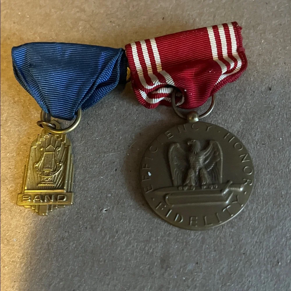 Vintage Military Pin and Medal Set